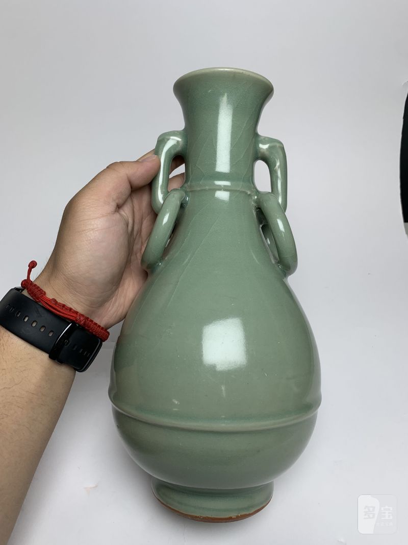 元 龙泉青釉双活环耳瓶一对 - 图10